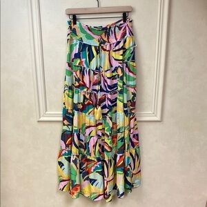 New True Destinations Maxi Skirt Womens Medium Tropical Floral Tiered Broomstick
